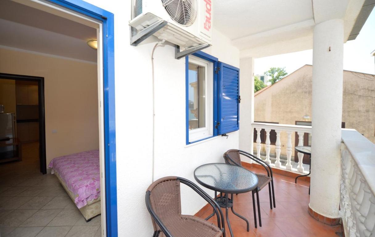 Rafailovici Holiday Apartments Εξωτερικό φωτογραφία