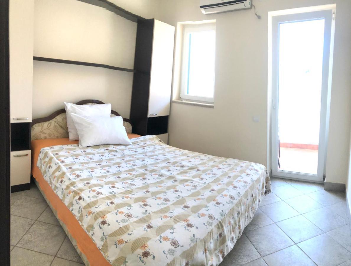 Rafailovici Holiday Apartments Εξωτερικό φωτογραφία