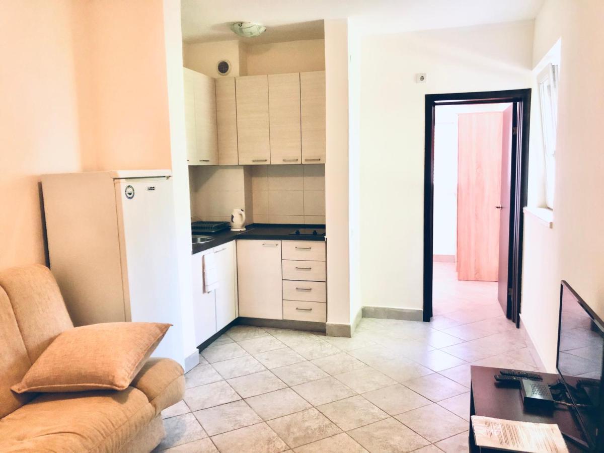 Rafailovici Holiday Apartments Εξωτερικό φωτογραφία